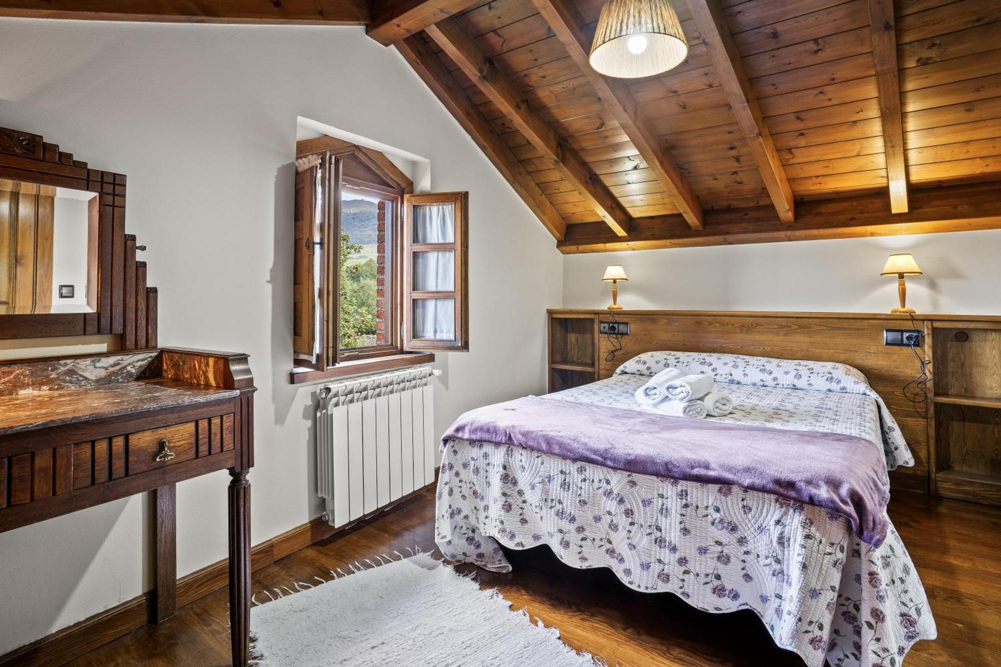 Pensjonat Casa Raquel Mestas De Con Zewnętrze zdjęcie